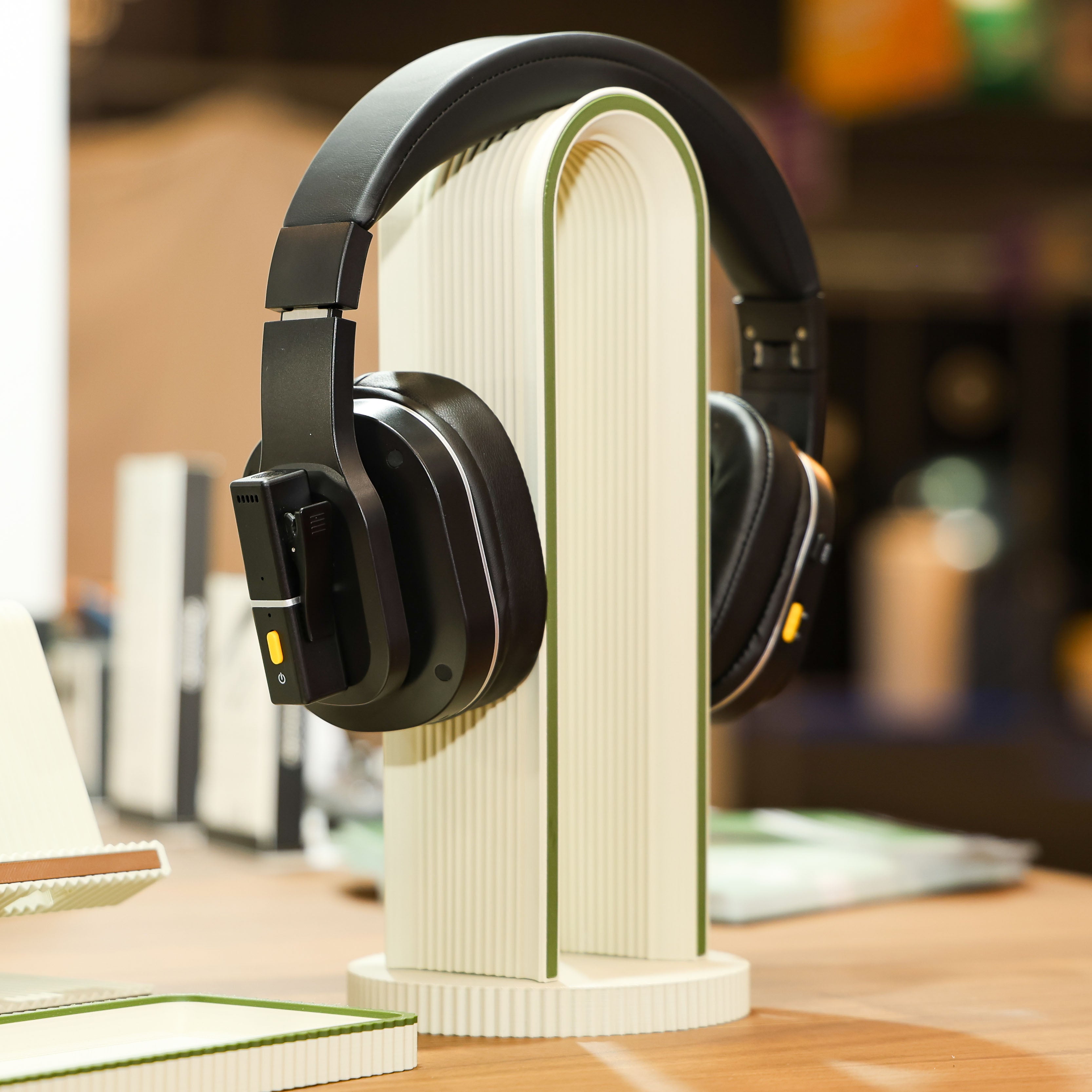 Terra Arc - Support casque bureau